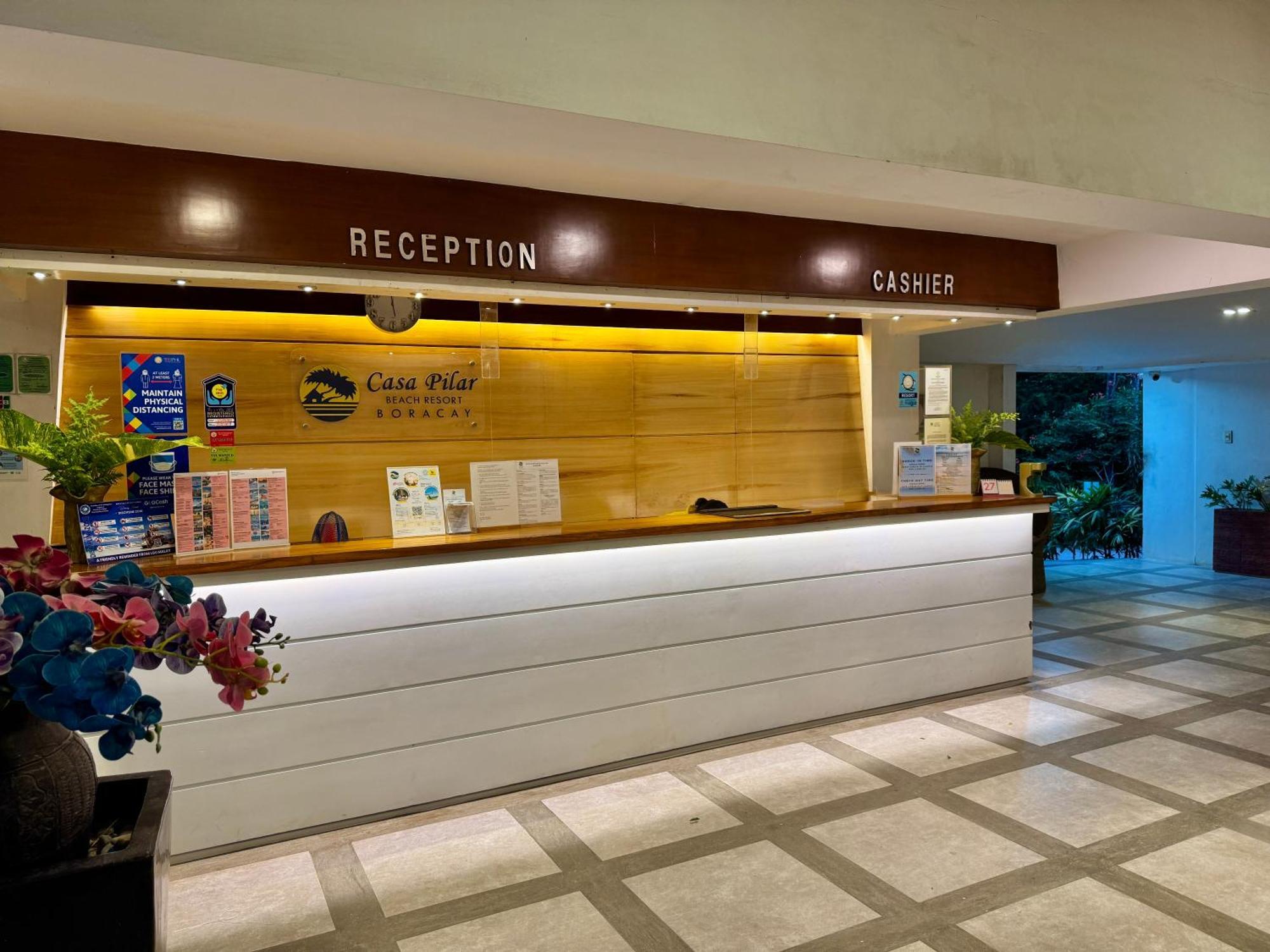 Casa Pilar Beach Resort Manoc-Manoc Экстерьер фото