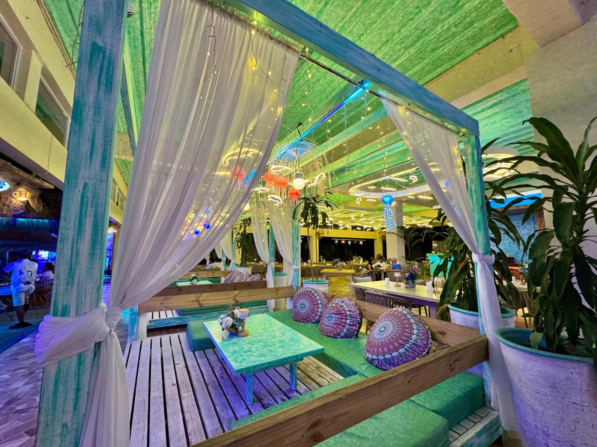 Casa Pilar Beach Resort Manoc-Manoc Экстерьер фото