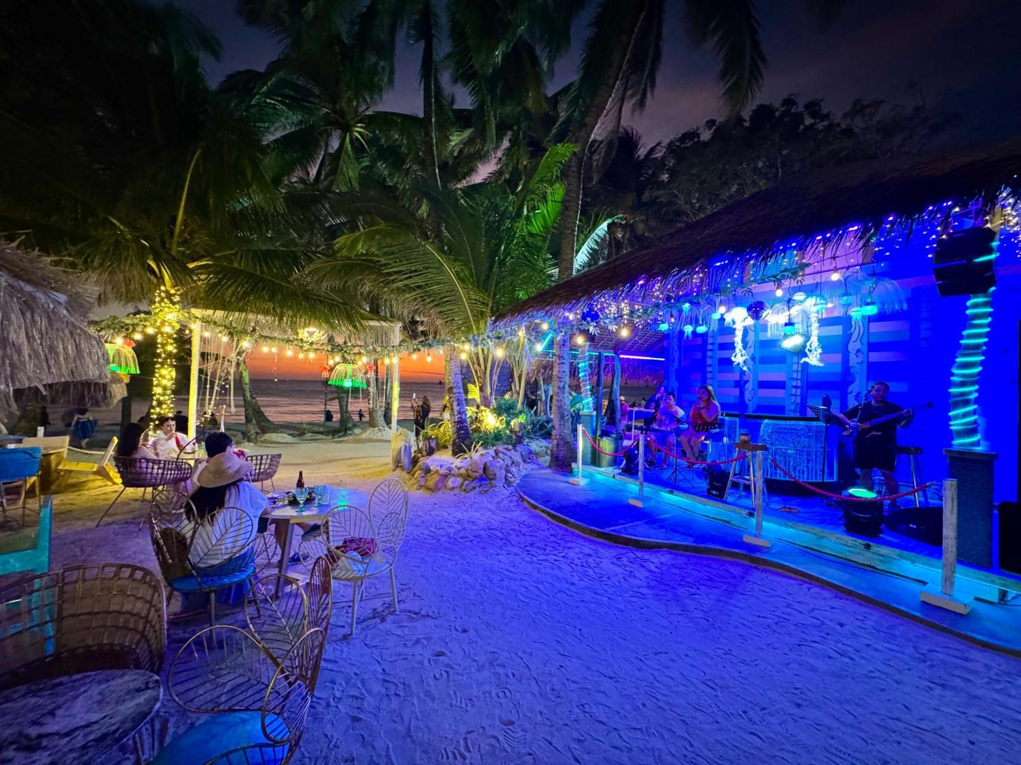 Casa Pilar Beach Resort Manoc-Manoc Экстерьер фото