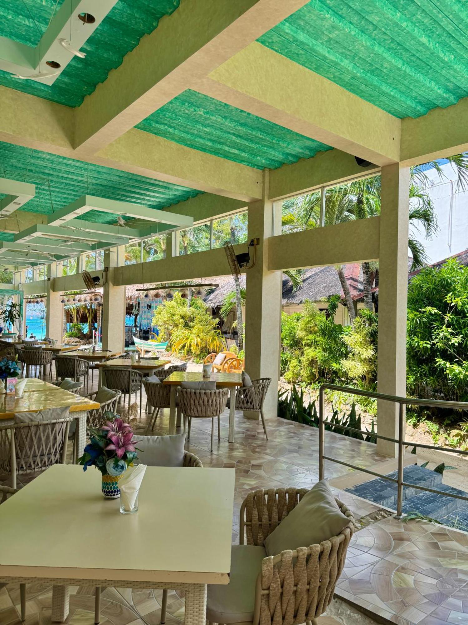 Casa Pilar Beach Resort Manoc-Manoc Экстерьер фото